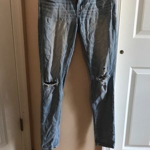 Teen/Women’s Low-Rise Jeans
